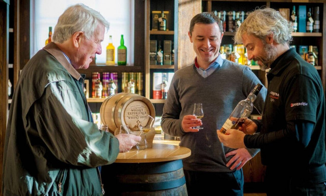 Μάθαμε πότε η ανθρωπότητα ξεκίνησε να πίνει ουίσκι