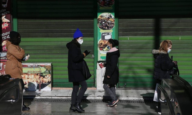 Greece confirms 17,447 new coronavirus infections on Saturday, 78 deaths; 686 on ventilators