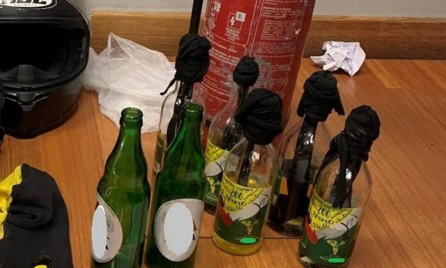 Δεκάδες συλλήψεις πριν το Απόλλων Σμύρνης – Άρης: «Φορτωμένοι» με τσεκούρια και μολότοφ οι οπαδοί