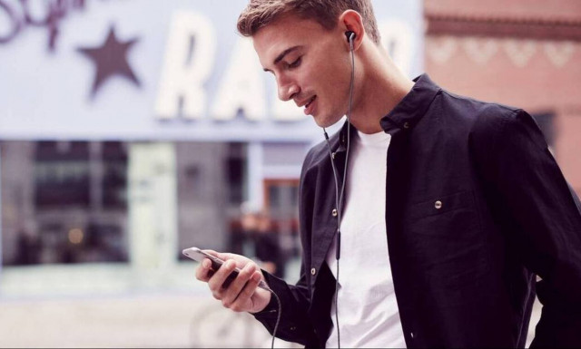 Το τρικ για να ακούς πιο δυνατά την μουσική σου στο iPhone