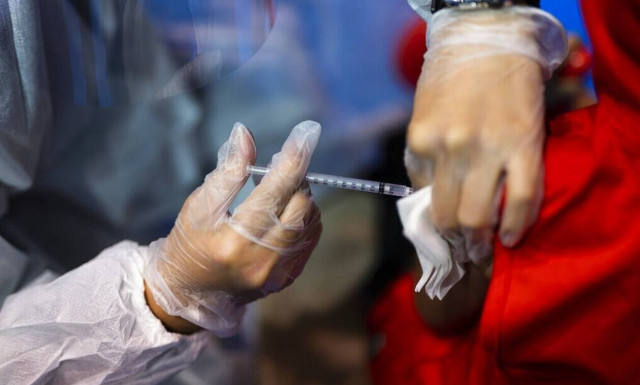 Διεθνή ΜΜΕ: Αποτελεματικός ο υποχρεωτικός εμβολιασμός στην Ελλάδα