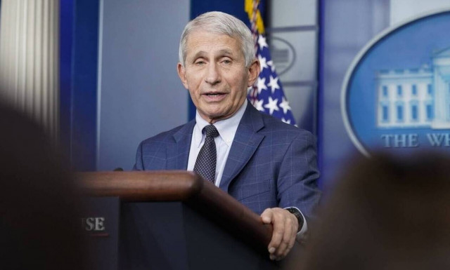 Φάουτσι: «Είναι πολύ νωρίς να πούμε πως η Όμικρον φέρνει το τέλος της πανδημίας»