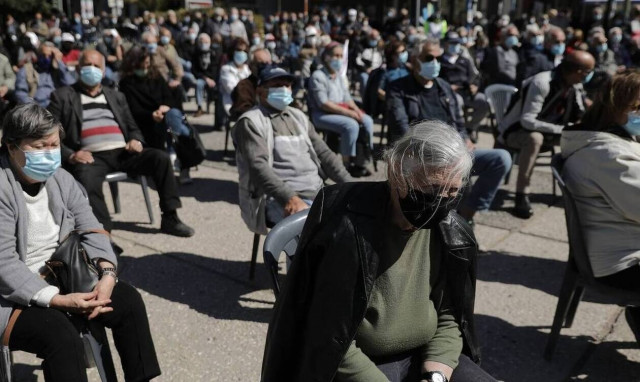 Σενάρια για αυξήσεις στις συντάξεις από το 2023