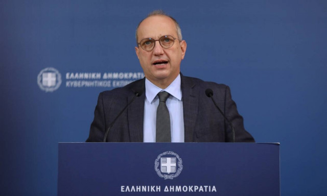 Γιάννης Οικονόμου ενημέρωση πολιτικών συντακτών