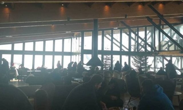 Χιονοδρομικό κέντρο Παρνασσού: Πλήρης η ασυδοσία στο σαλέ – Έλεγχοι «για τα μάτια του κόσμου»