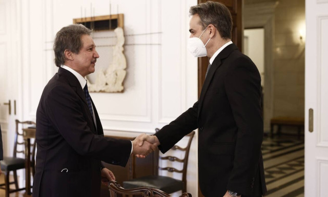 PM Mitsotakis presents investments opportunities in Greece to Saudi Arabian Khaled Juffali
