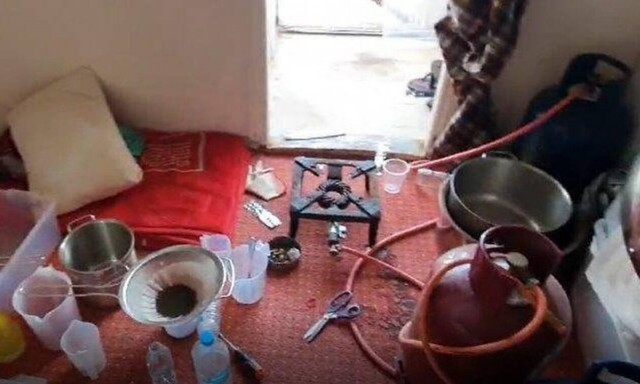 Εντοπίσθηκε εξοπλισμένο εργαστήριο παρασκευής ναρκωτικών στην Κυψέλη