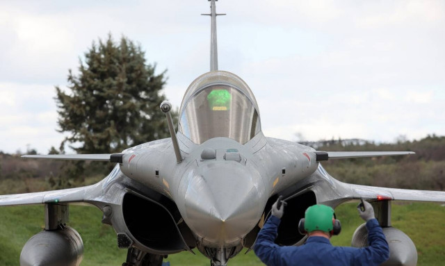 Τα Rafale, η στήριξη Μακρόν, το γεωπολιτικό χαρτί και η άγρια κόντρα ΝΔ και ΣΥΡΙΖΑ