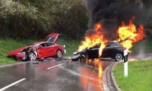 Τα υβριδικά είναι πιο επικίνδυνα για φωτιά από τα αμιγώς ηλεκτρικά
