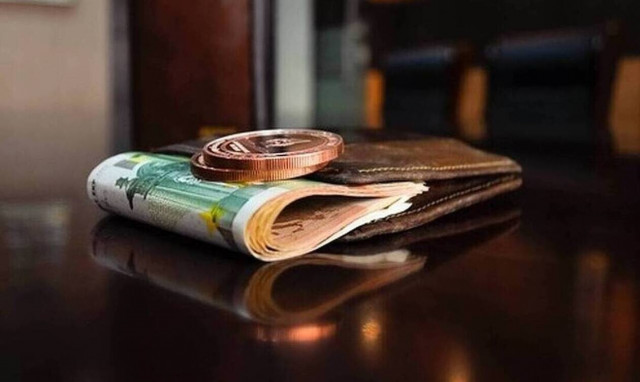 Πώς θα πληρώνονται όσοι πάρουν άδεια επειδή νοσεί το παιδί τους από covid-19