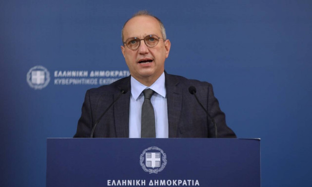 Δείτε live την ενημέρωση του κυβερνητικού εκπροσώπου, Γιάννη Οικονόμου