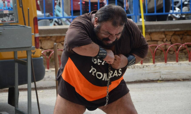 Γιώργος Τρομάρας: Νοσηλεύεται σε κρίσιμη κατάσταση - «Του βρήκαν ανεύρυσμα στην καρδιά» (pics)