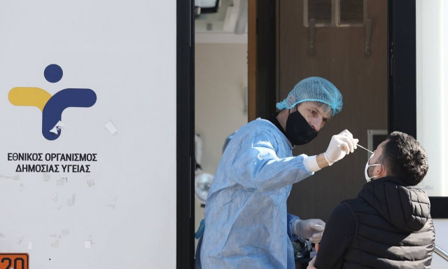 Μετάλλαξη Όμικρον 2: Διευκρινίσεις του ΕΟΔΥ για την υποπαραλλαγή stealth - Τι πρέπει να ξέρετε