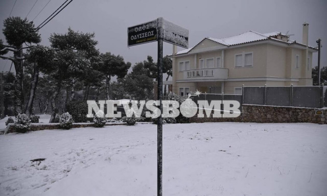 «Ελπίς»: Στα λευκά σταδιακά η Ελλάδα - Πού θα «χτυπήσει» τις επόμενες ώρες, πού υπάρχουν προβλήματα