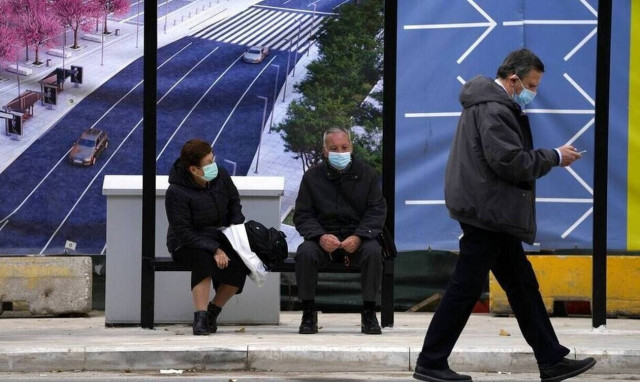 Greece confirms 12,108 new coronavirus infections on Sunday,84 deaths; 665 on ventilators