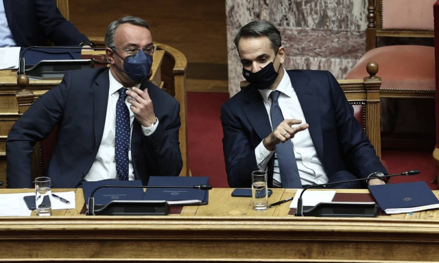 Η καθημερινότητα και η οικονομία, επιστρέφουν στο προσκήνιο και καθορίζουν τις πολιτικές εξελίξεις