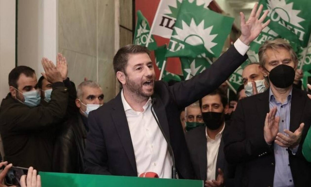 Άνοδος που αλλάζει τις ισορροπίες: Αυτό είναι το ποσοστό που «βλέπουν» ότι θα πάρει το ΠΑΣΟΚ