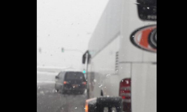 Ωρωπός: Απεγκλωβισμός πολιτών από ΚΤΕΛ που ακινητοποιήθηκε λόγω της ισχυρής χιονόπτωσης