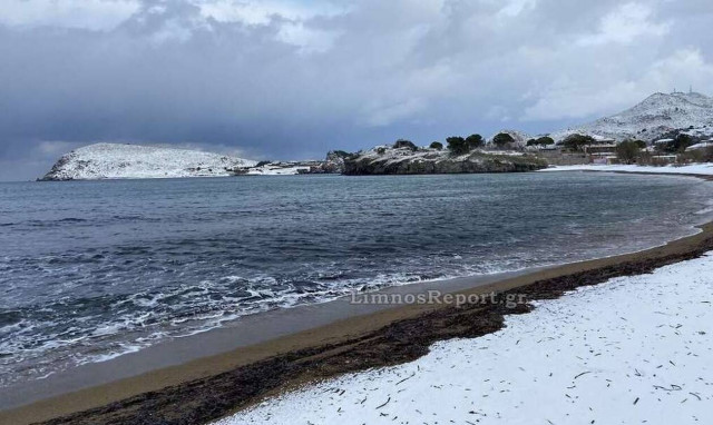 Κακοκαιρία «Ελπίδα» - Λήμνος: Μαγικές εικόνες από τη Μύρινα - Το χιόνι έφτασε μέχρι τη θάλασσα