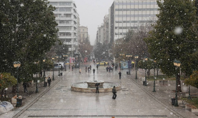 Πώς θα λειτουργήσουν την Τρίτη (25/1) τα σούπερ μάρκετ - Τι ισχύει για τράπεζες, λιανεμπόριο