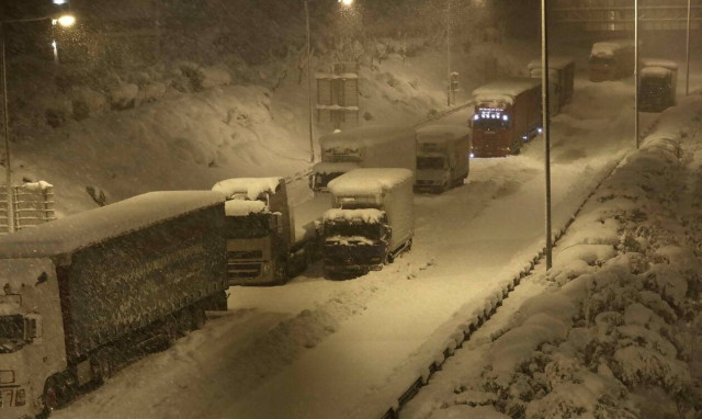 ΣΥΡΙΖΑ: Πρωτοφανείς ευθύνες της κυβέρνησης - Τώρα η ώρα της συνδρομής σε όσους δοκιμάζονται