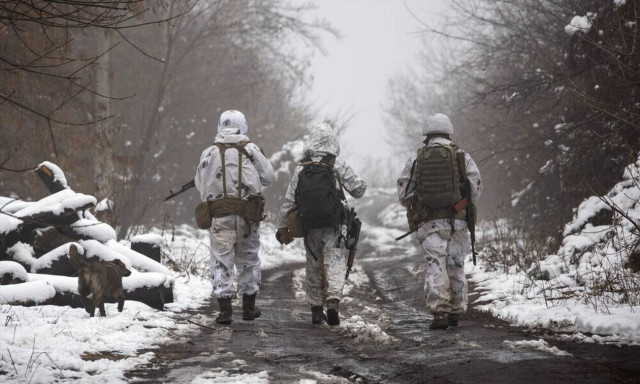 Ουκρανία: 5 χώρες απομακρύνουν οικογένειες διπλωματών - Επικαλούνται ενδεχόμενο ρωσικής εισβολής