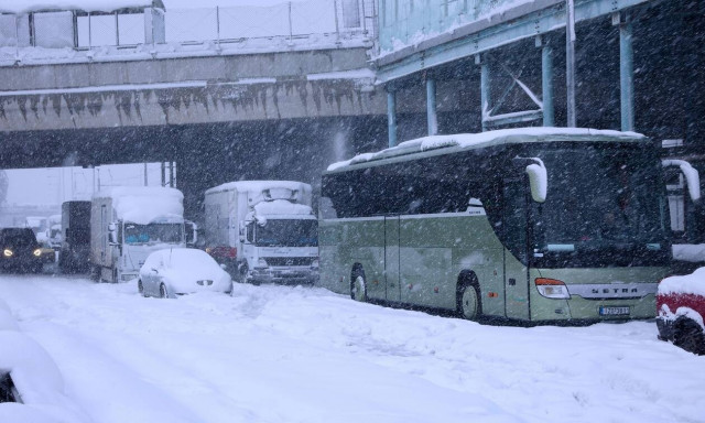 Αργία στο Δημόσιο και την Τετάρτη σε Αττική, Κρήτη, Ν. Αιγαίο, Βοιωτία, Εύβοια, Στερεά