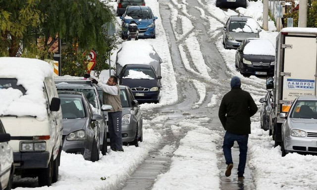 Κακοκαιρία «Ελπίδα»: Ποιοι δρόμοι είναι κλειστοί - Πού είναι απαραίτητες οι αντιολισθητικές αλυσίδες