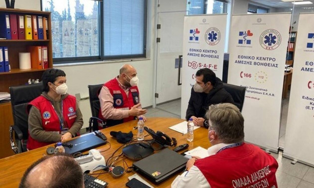 Κακοκαιρία «Ελπίδα»: Σύσκεψη στο ΕΚΑΒ - Τεράστια προσπάθεια για τους απεγκλωβισμούς