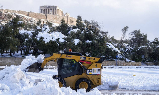 Κακοκαιρία «Ελπίδα»: Γενική αργία και σήμερα Τετάρτη (26/1) - Τι ισχύει για σχολεία, επιχειρήσεις