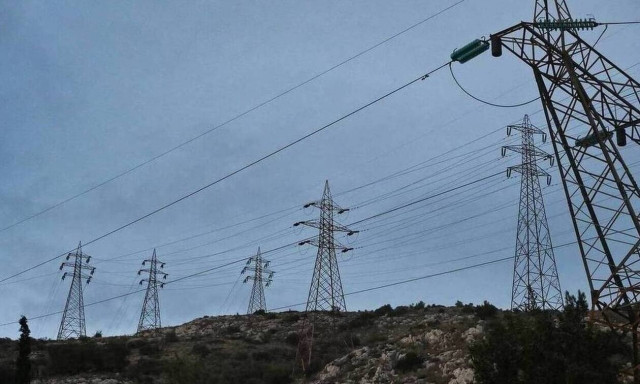 Κακοκαιρία Ελπίδα: Πάνω από 25 περιοχές της Αττικής χωρίς ρεύμα