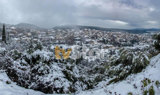 Τραγωδία στη Λιβαδειά: Νεκρός 65χρονος στην προσπάθειά του να καθαρίσει το σπίτι του από τα χιόνια