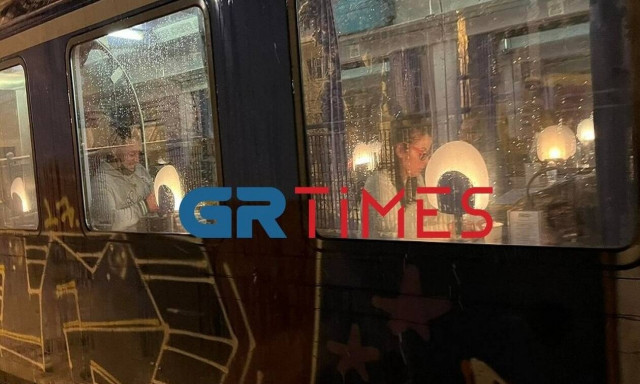 Τεράστια ταλαιπωρία για 300 επιβάτες τρένου που έχουν εγκλωβιστεί για 16 ώρες στην Οινόη