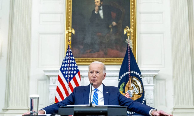 ΗΠΑ: Ο Μπάιντεν παίρνει πίσω το σχέδιο για επιβολή υποχρεωτικού εμβολιασμού σε μεγάλες εταιρείες