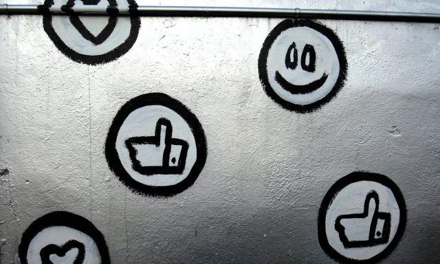 Ας μάθουμε επιτέλους να ξεχωρίζουμε τους influencers με τους… πωλητές προϊόντων