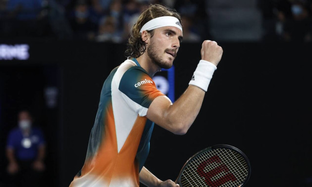 Θρίαμβος για Στέφανο Τσιτσιπά και πρόκριση στα ημιτελικά του Australian Open