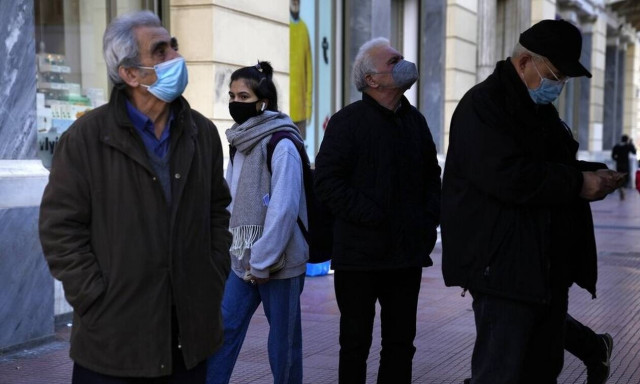 Σαρηγιάννης στο Newsbomb.gr: Αργεί τελικά η μείωση των κρουσμάτων – Πότε θα δούμε κάτω από 10.000