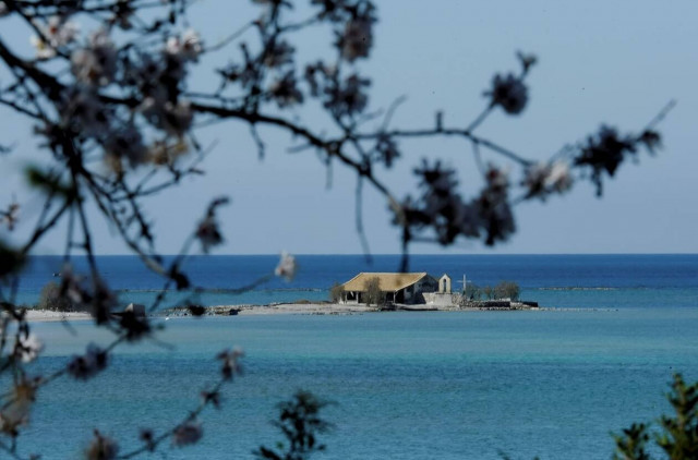 Λευκάδα: Ψαράς βρέθηκε νεκρός στην παραλία Μύλος