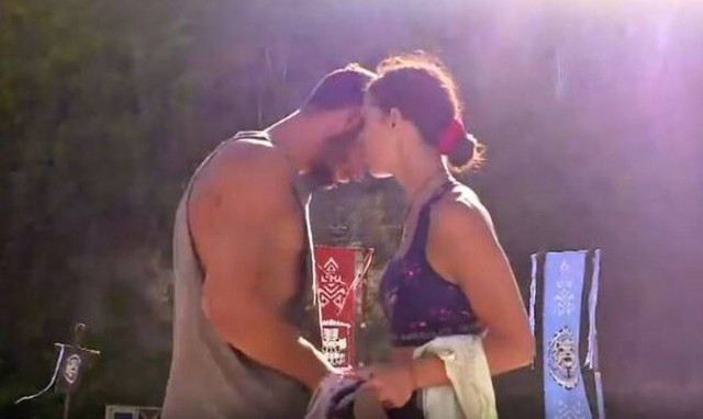 Survivor: Η Μυριέλλα Κουρέντη αποκάλυψε τι έγραψε στο γράμμα που έδωσε στον Γιώργο Κατσαούνη