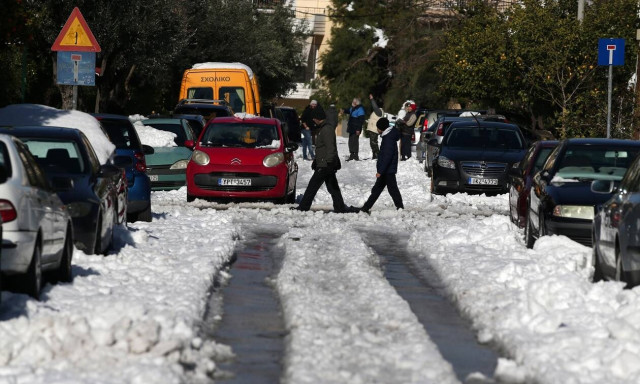 Παυλάκης: Προς δραματική μείωση κρουσμάτων αν διατηρηθεί το ιδιότυπο κλείσιμο λόγω κακοκαιρίας