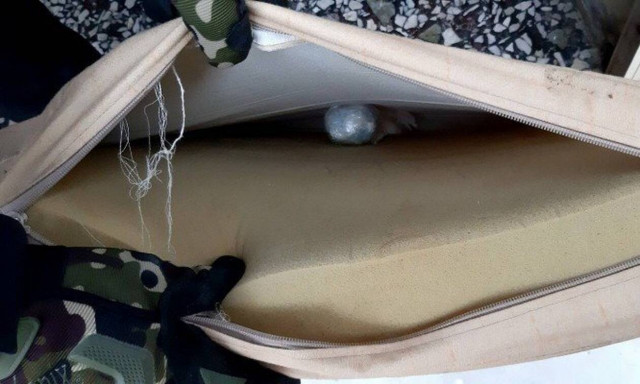 Ηράκλειο: Έκρυβαν την κοκαΐνη στο στρώμα - Δυο συλλήψεις