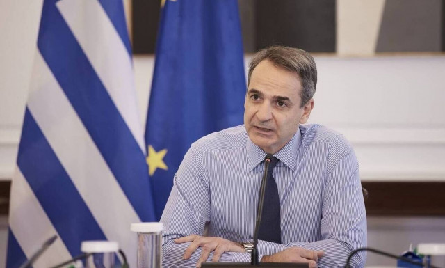 PM Mitsotakis, Chancellor Scholz to keep in touch over Ukraine