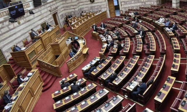 Οι προτάσεις μομφής - δυσπιστίας δεν έριξαν ποτέ καμία κυβέρνηση