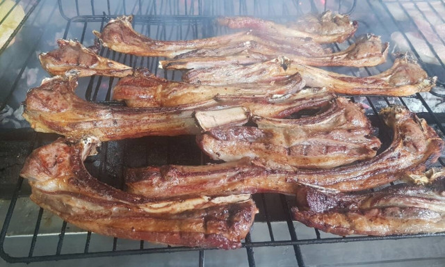 Προβατίνα: Το κόλπο για να την κάνεις λουκούμι στο ψήσιμο