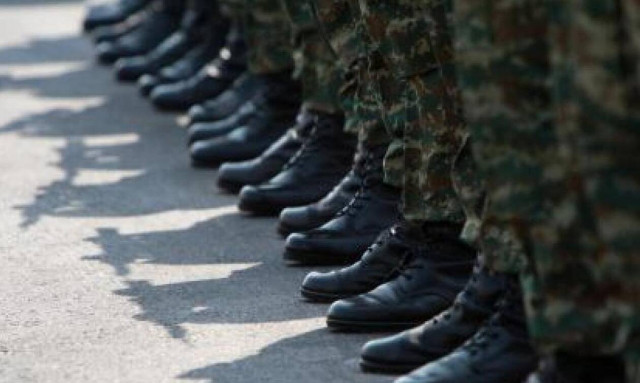 Προσλήψεις 2.600 ΕΠΟΠ και ΟΒΑ στον στρατό