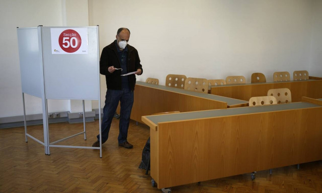 Πορτογαλία: Ανοίγουν οι κάλπες για τις πρόωρες βουλευτικές εκλογές - Ρεκόρ μολύνσεων κορονοϊού