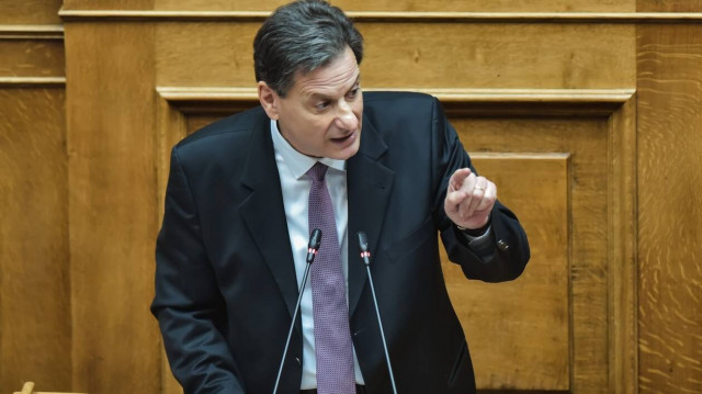 Σκυλακάκης : Πρώτα να βγάζουμε τα χρήματα και μετά να τα ξοδεύουμε.