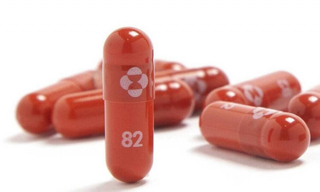 People vaccinated abroad can register online for Greek certification, minister clarifies