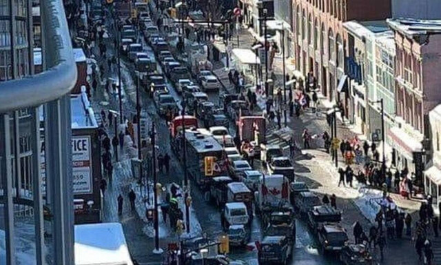 Το «κονβόι ελευθερίας» που απειλεί τον Τριντό