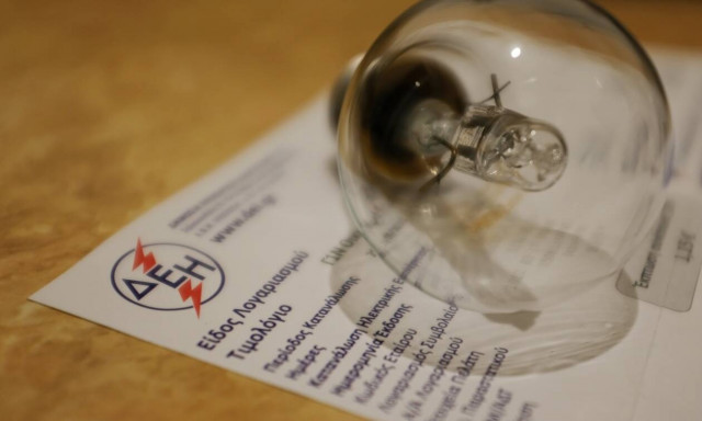 Λογαριασμοί ρεύματος: O Σκρέκας προανήγγειλε αύξηση επιδότησης στο 75%